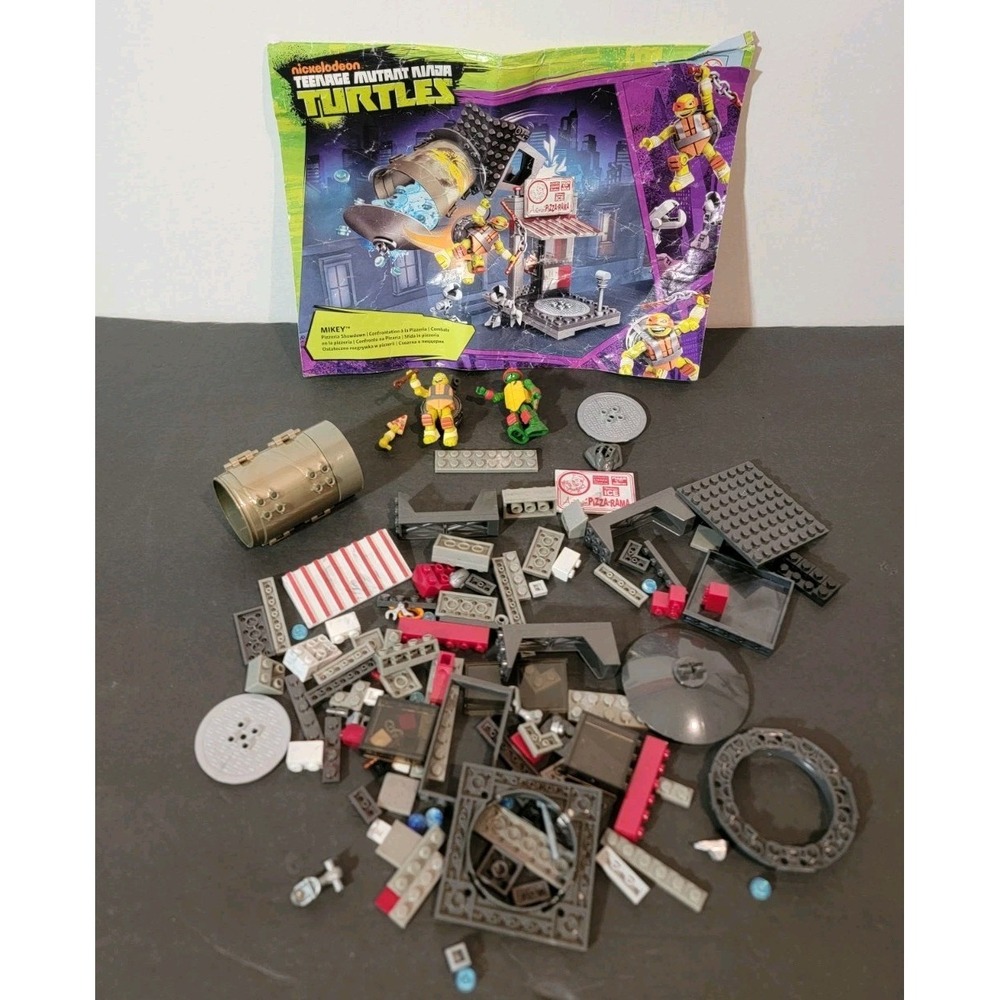 TMNT Mega Bloks Mikey Pizzeria Showdown‎ Playset Incomplete Ninja Turtles